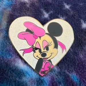 Minnie mouse pin